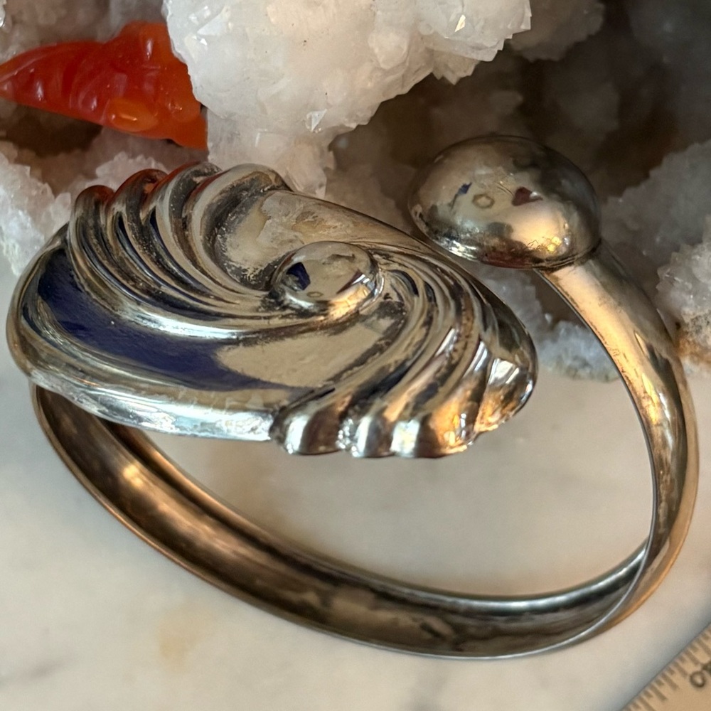 Elegant Silver Women's Bypass Bangle Bracelet